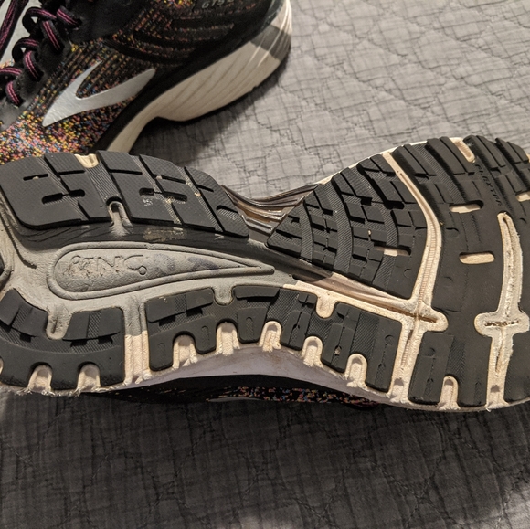 Women's Brooks GTS18 US 11 Euro 43 - Picture 6 of 7